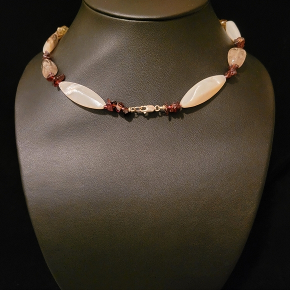 Estate Abalone Shell & Glass Beaded Necklace - Picture 5 of 5